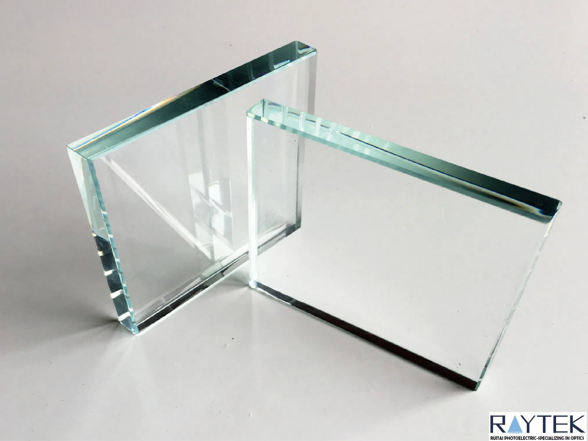 Premium Ultra Clear Low Iron Glass for Enhanced Durability