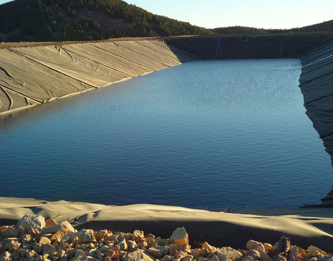 Seepage-Proof 0.3-3mm HDPE UV-Stabilized Anti-Corrosion Barrier Geomembrane for Canal