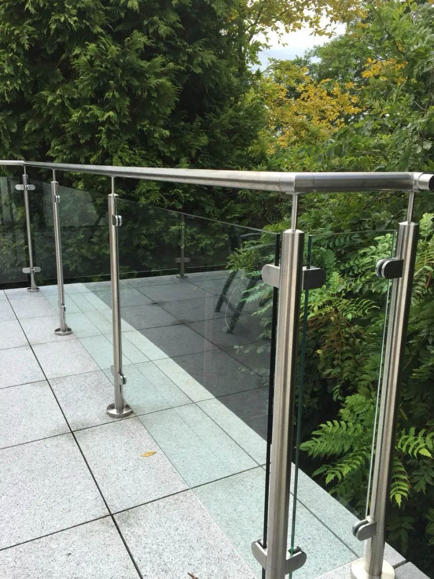 Handrail Balcony Stainless Steel Round Post Glass Railing Systems