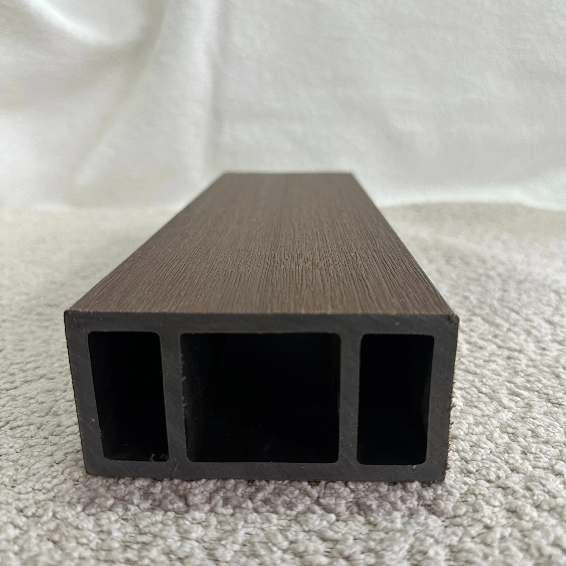 Ventilated WPC Louver 100X50mm Multi-Directional Airflow Thermal Regulation Low Maintenance