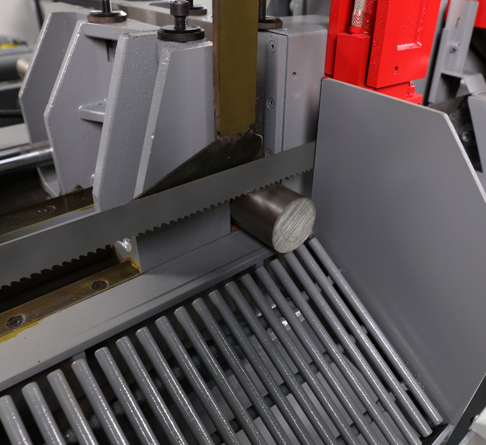 Ленточная пила по металлу полуавтоматическая стандартная