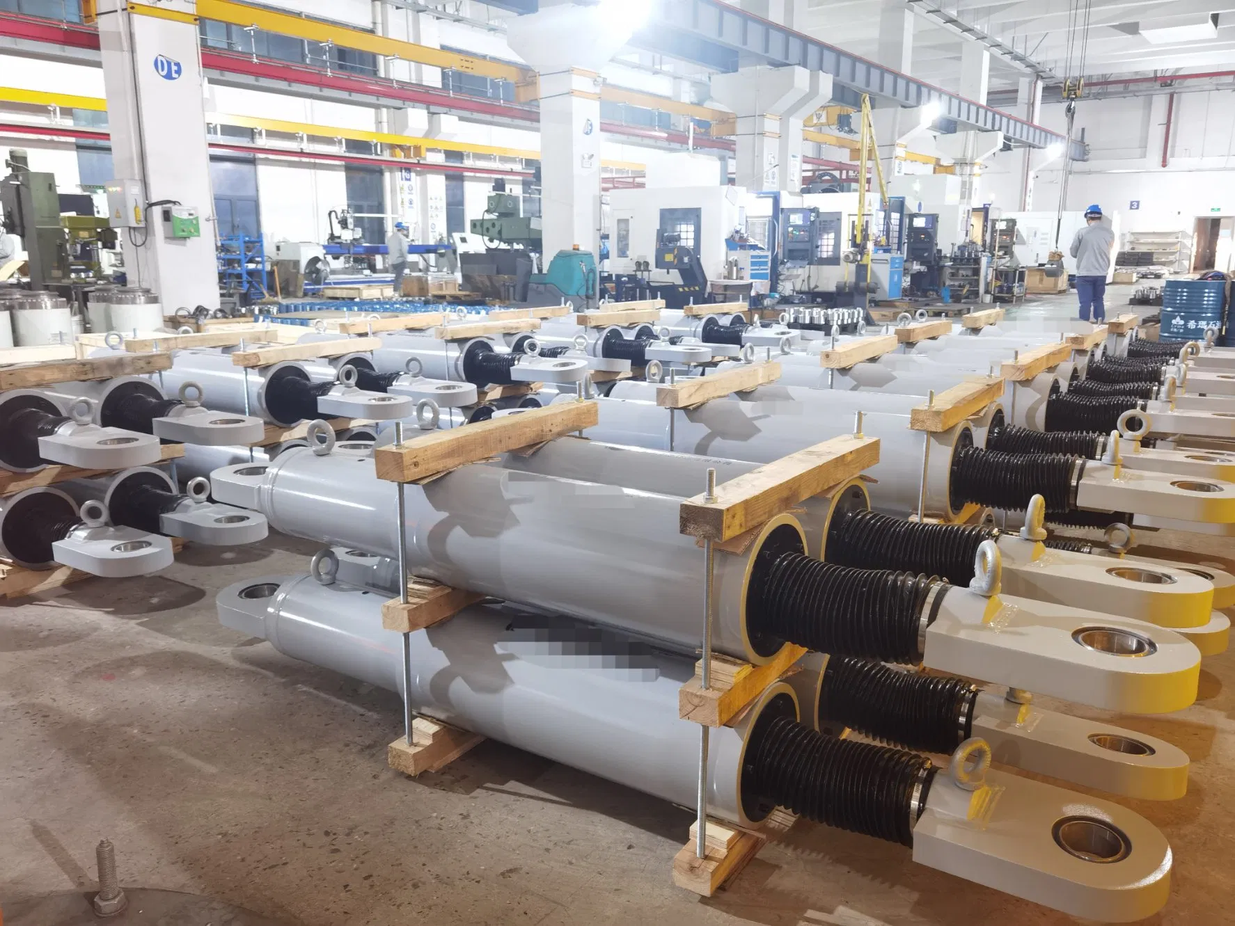 Factory Viscous Fluid Damper VFD for Seismic Resistance Building and Bridge Structures