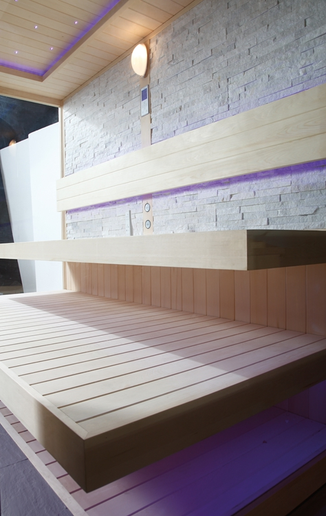 Современная сауна на 2-4 человека с закалённым стеклом