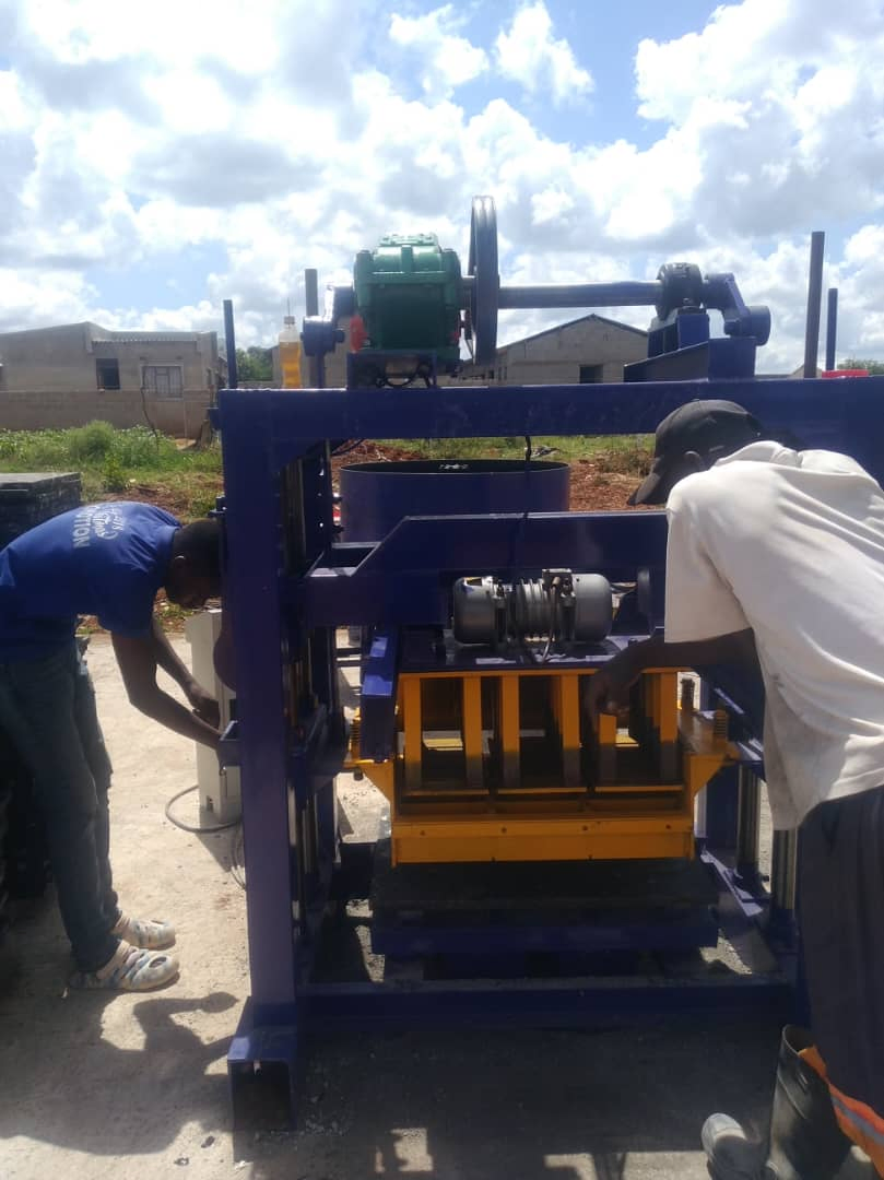 Qtj4-40 Manual Concrete Hollow Block Brick Making Machine for Paving Stones