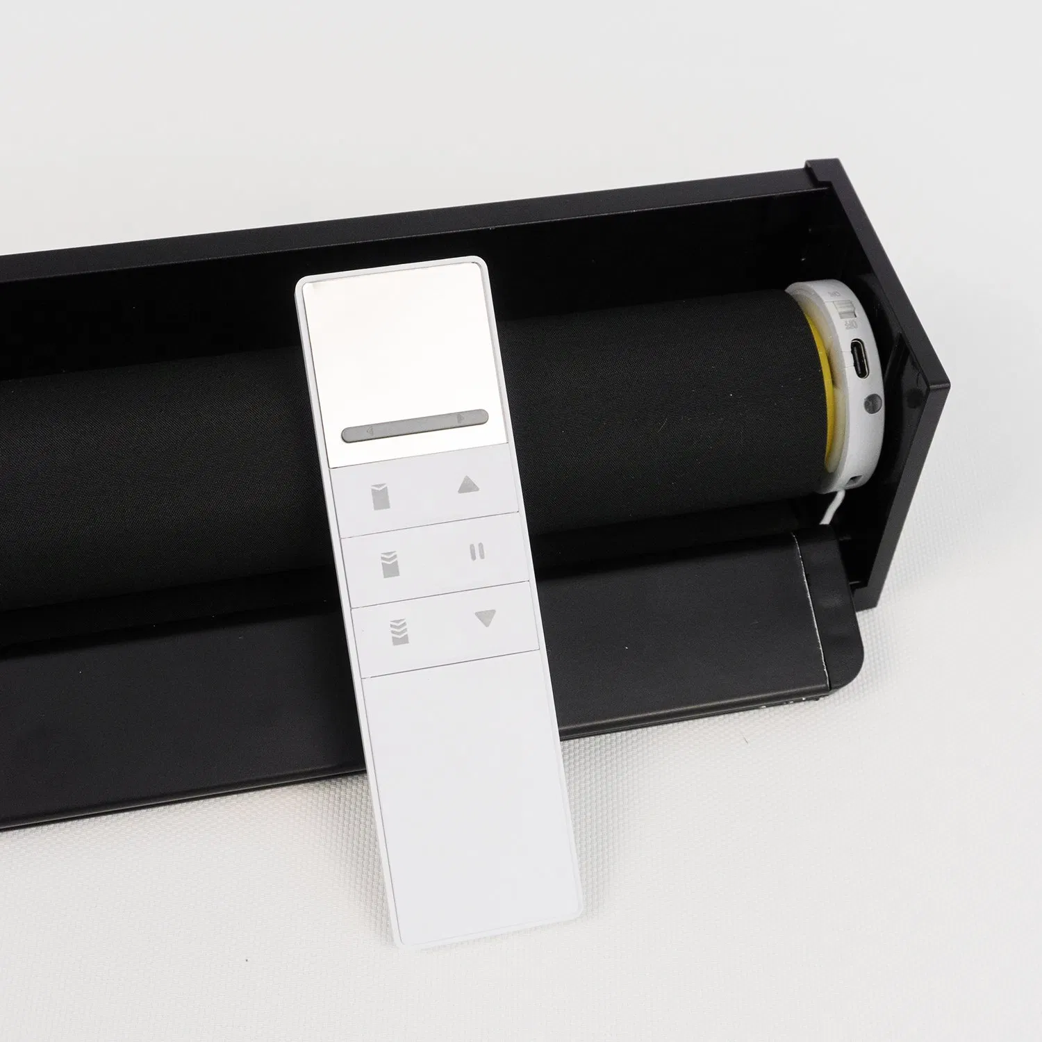 Sisheng Motorized Roll Blinds for Home with Waterproof Fabic