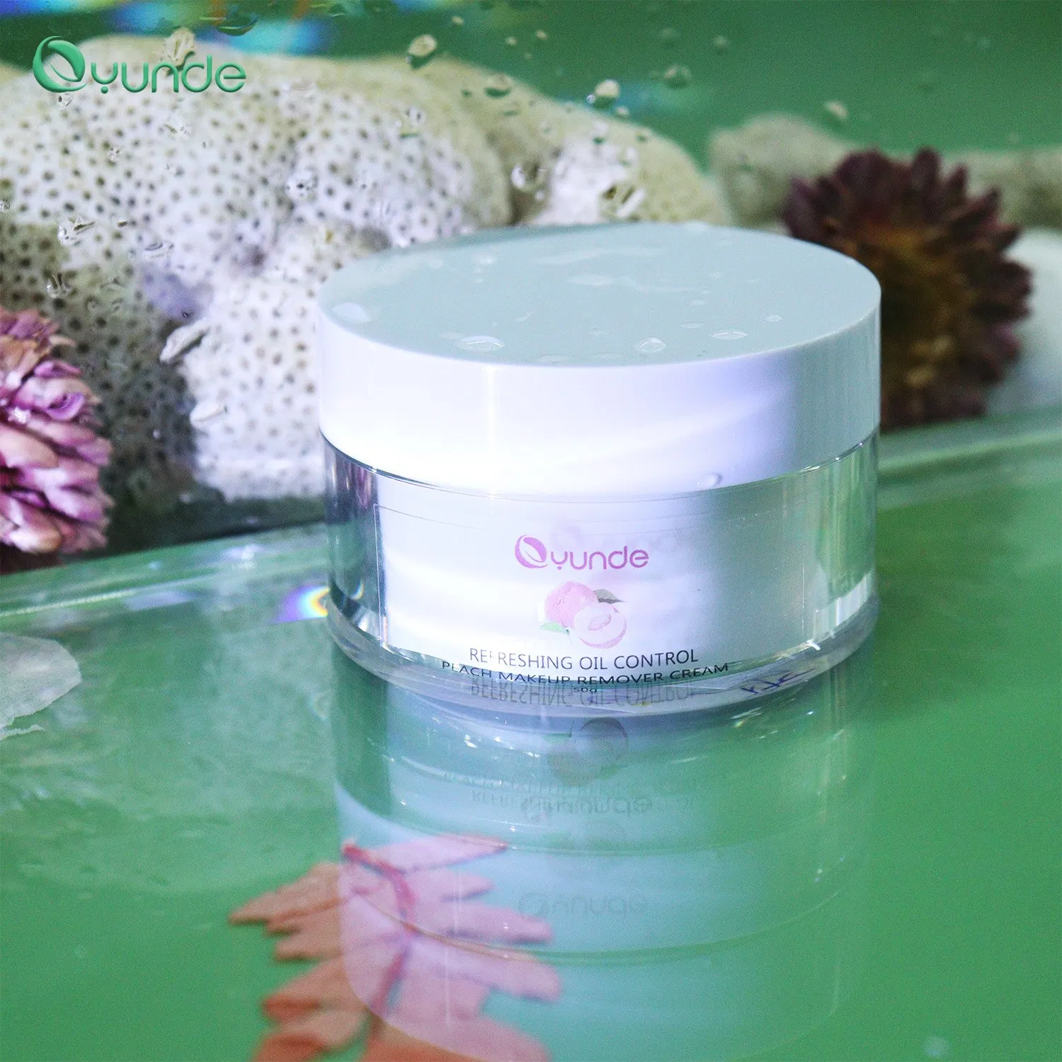 Oyunde Luxurious Makeup Cream Effortlessly Cleanses Skin and Locks Moisture