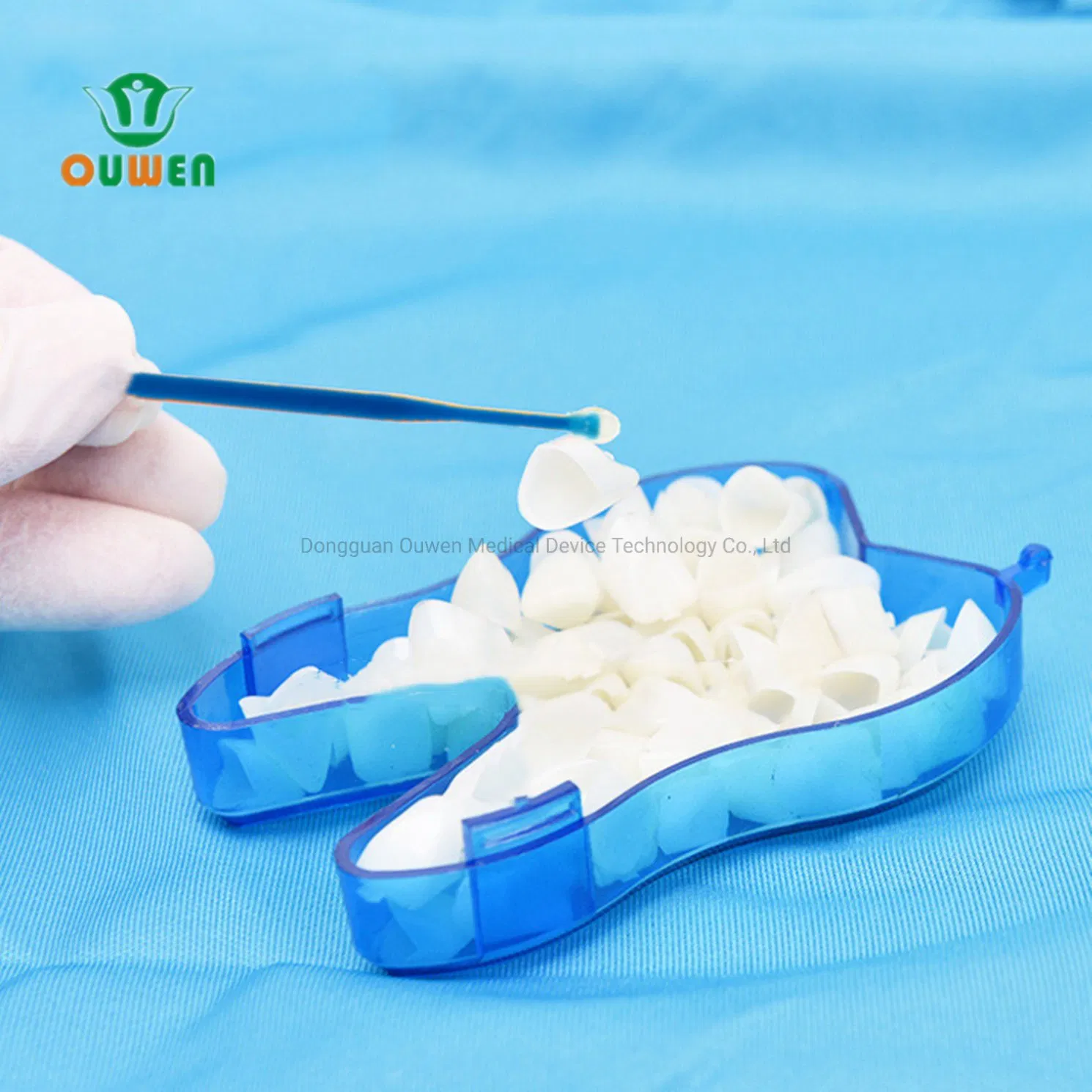 Bonding Tipped Applicator Used for Orthodontic Brake and Stick Ceramic Veneer Inlay