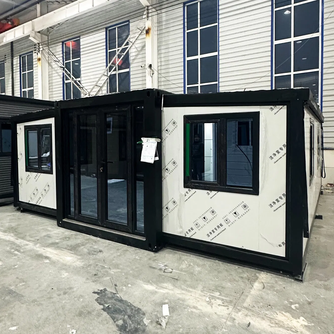 Customized Foreign Trade Export Double Wing Mobile Folding Integrated House