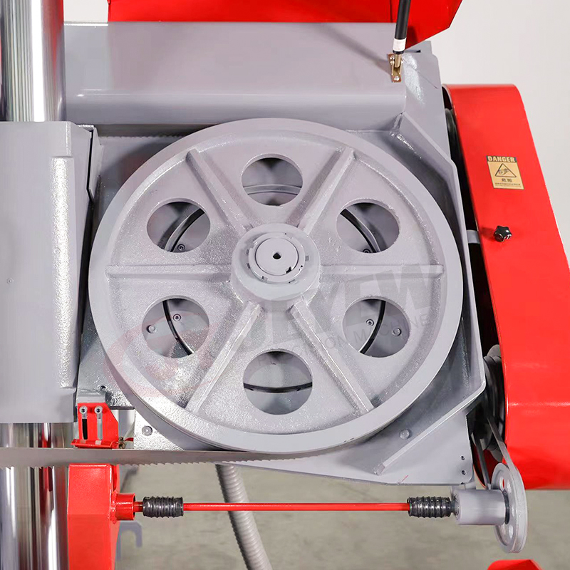 Ленточная пила по металлу горизонтальная автоматическая 500 мм