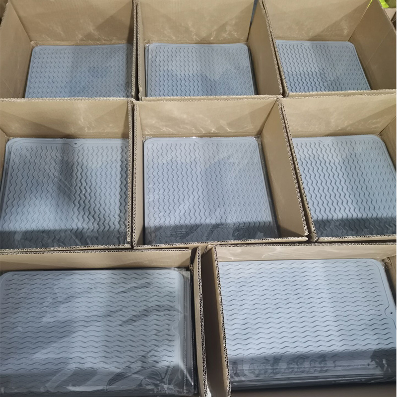 Heat Resistant Kitchen Non-Slip Silicone Drain Drying Mat