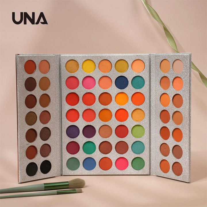 Wholesale High Quality Matte Look Eyeshadow Customize Eyeshadow Palette Private Label Highly Pigmented