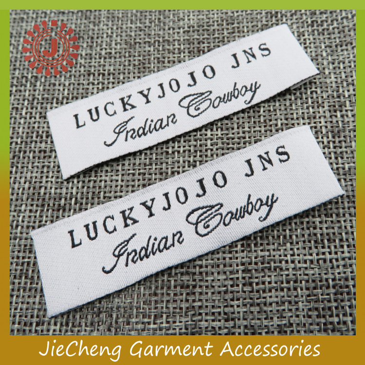 Этикетки тканые для джинсов высокой плотности