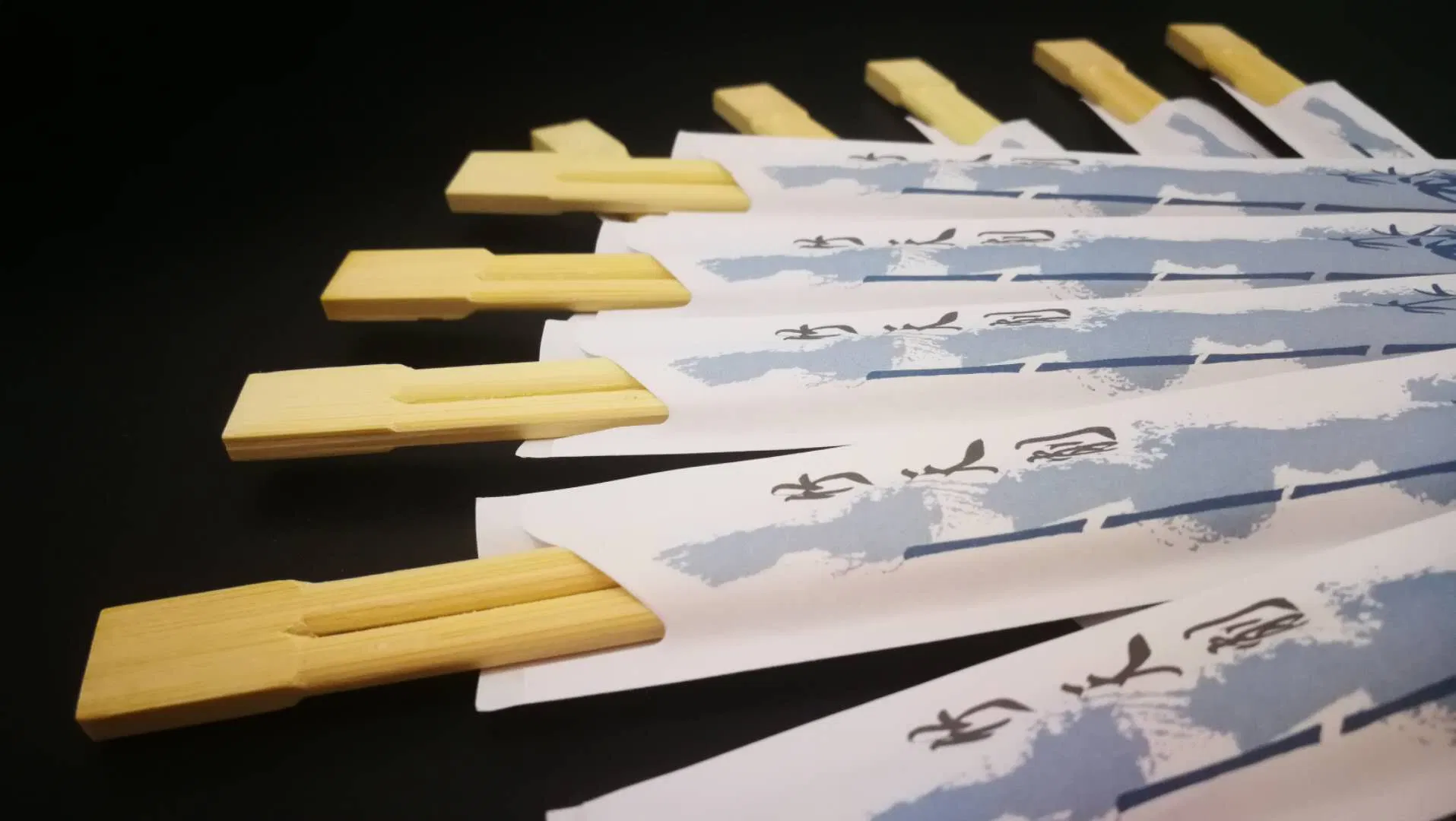 Chinese Factory Direc Bulk Sale Bamboo Chopsticks with Customized Sleeve