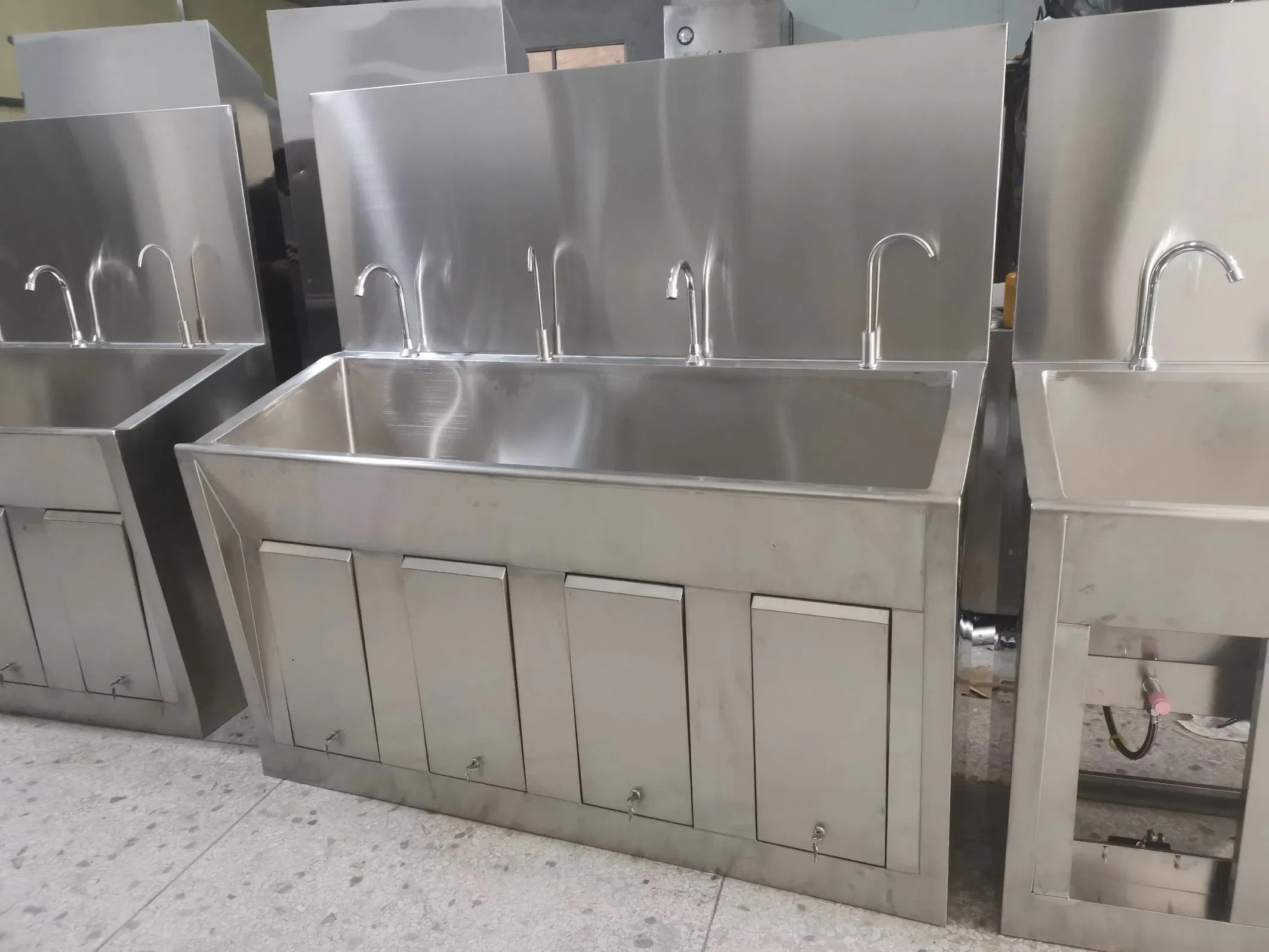 Stainless Steel Hospital Operating Room Hand Wash Basin Surgical Scrub Sink