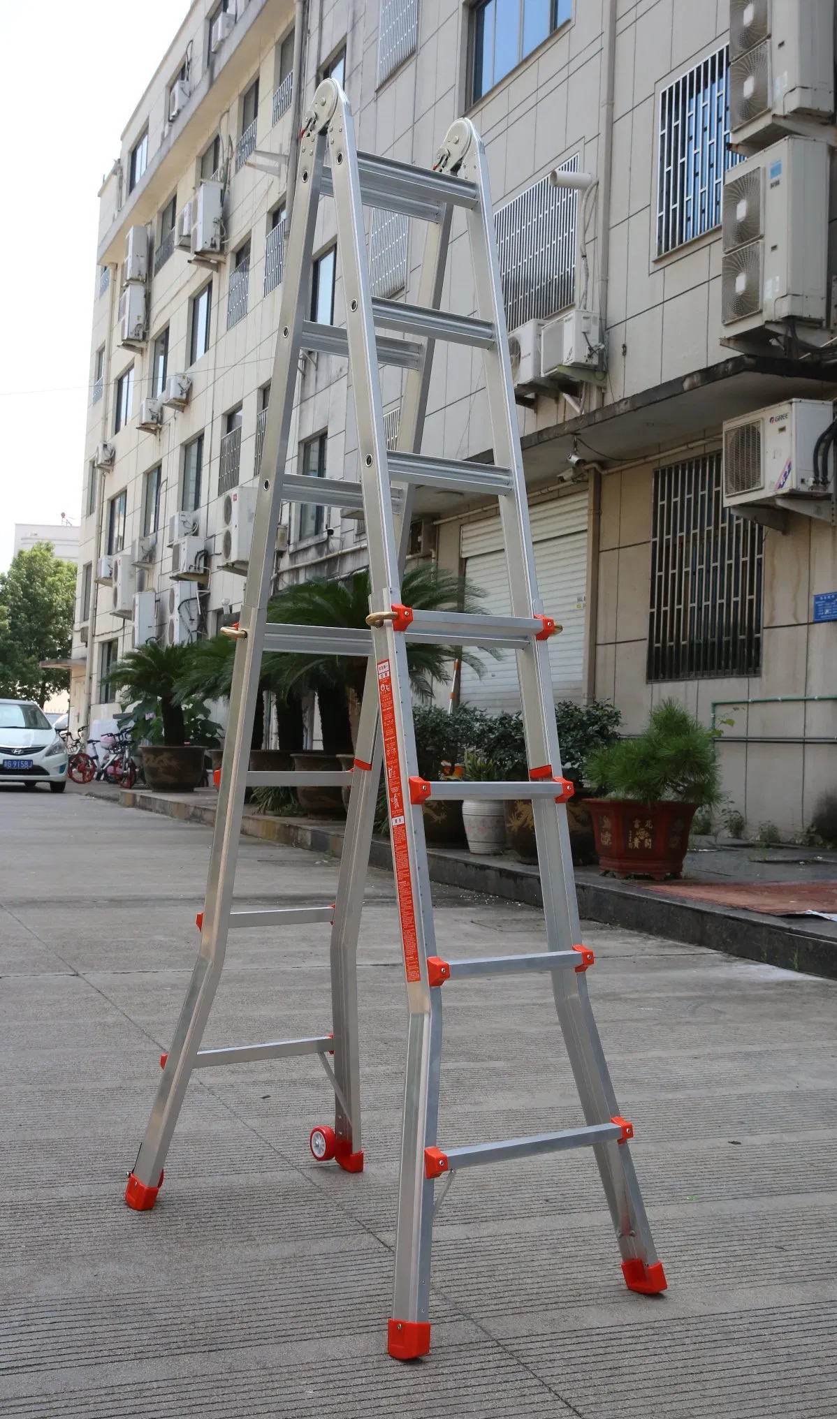 3.2m Aluminium Telescopic Ladder with Hinges