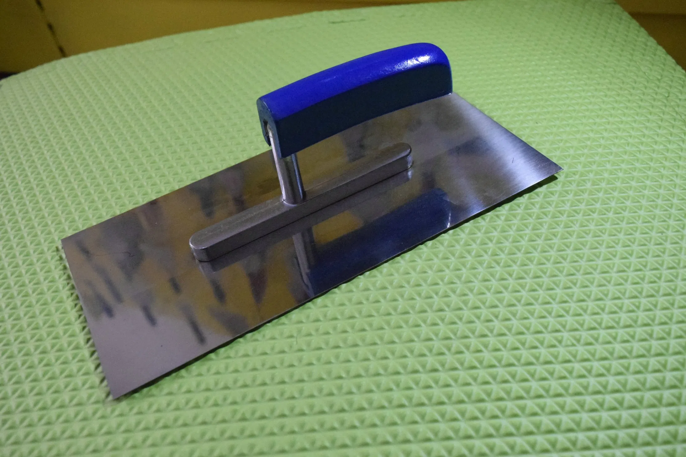 Hand Tools Steel Plastering Trowel with Painted Wood Handle