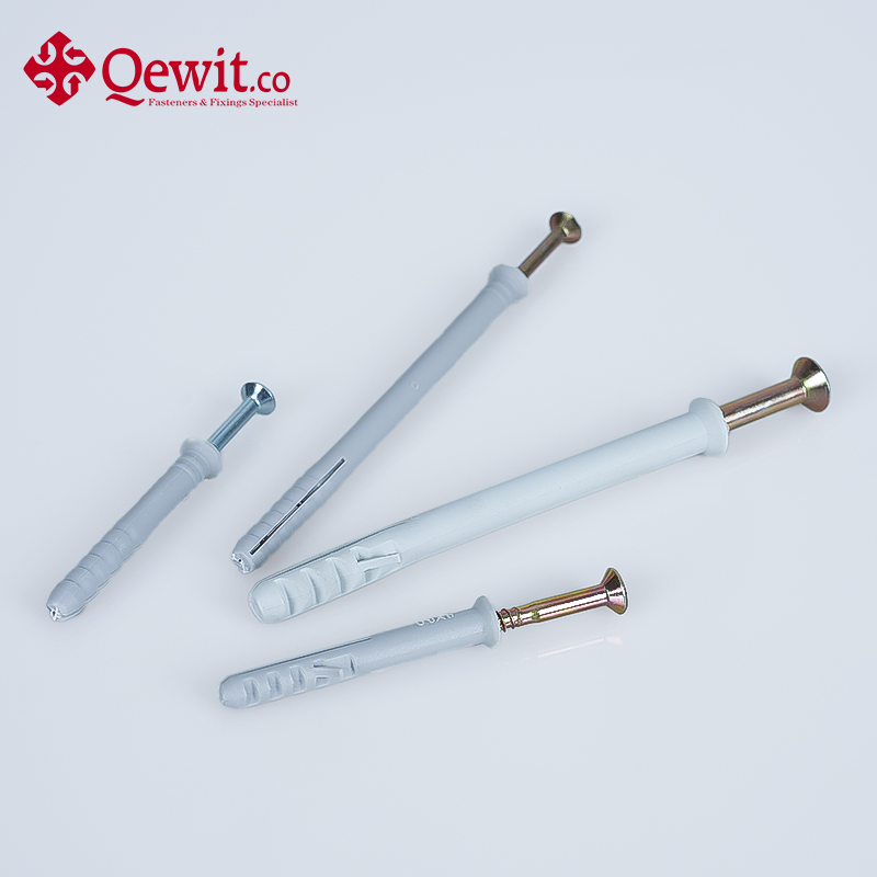 Пластиковый дюбель для установки дверей и окон
