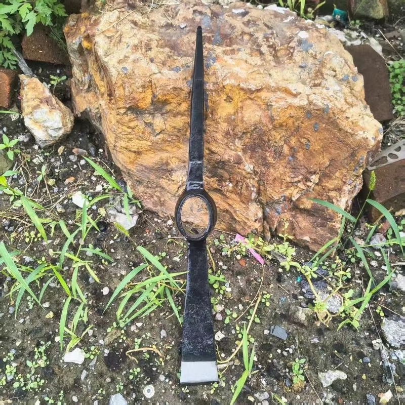 P402 Industrial Grade Rail Steel Pickaxe Mattock Black Wooden Handle 2kg
