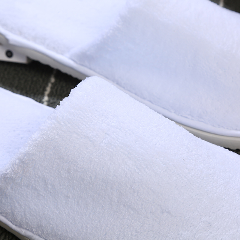 Wholesale Custom Logo Printed Thicker Disposable Closed Toe 5 Star Hotel Slippers