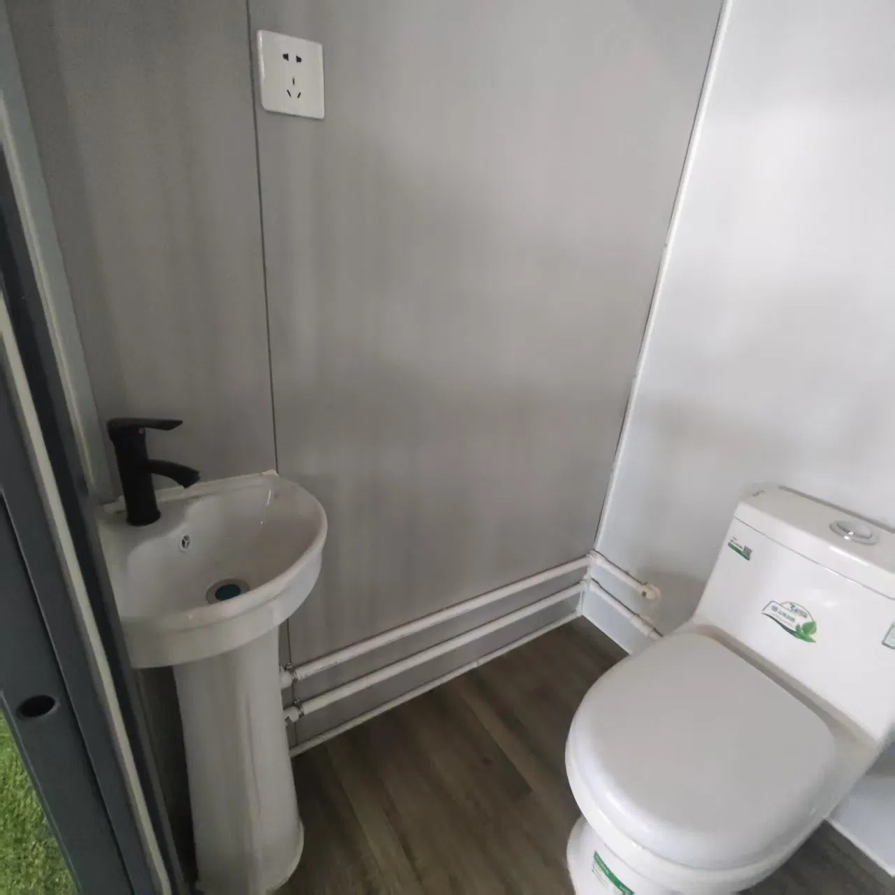 Double Room Modern Design Water-Saving Mobile Bathroom Portal Toilet