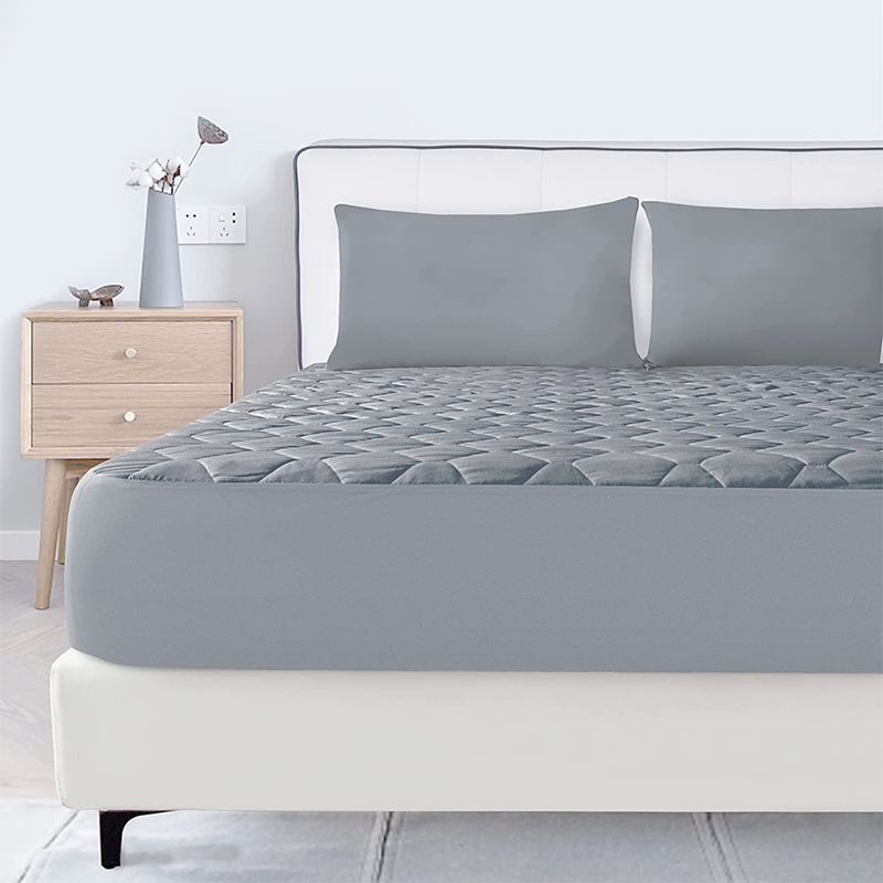 Full Waterproof Mattress Protector Quilted Alternative Filling Mattress Pad Cover