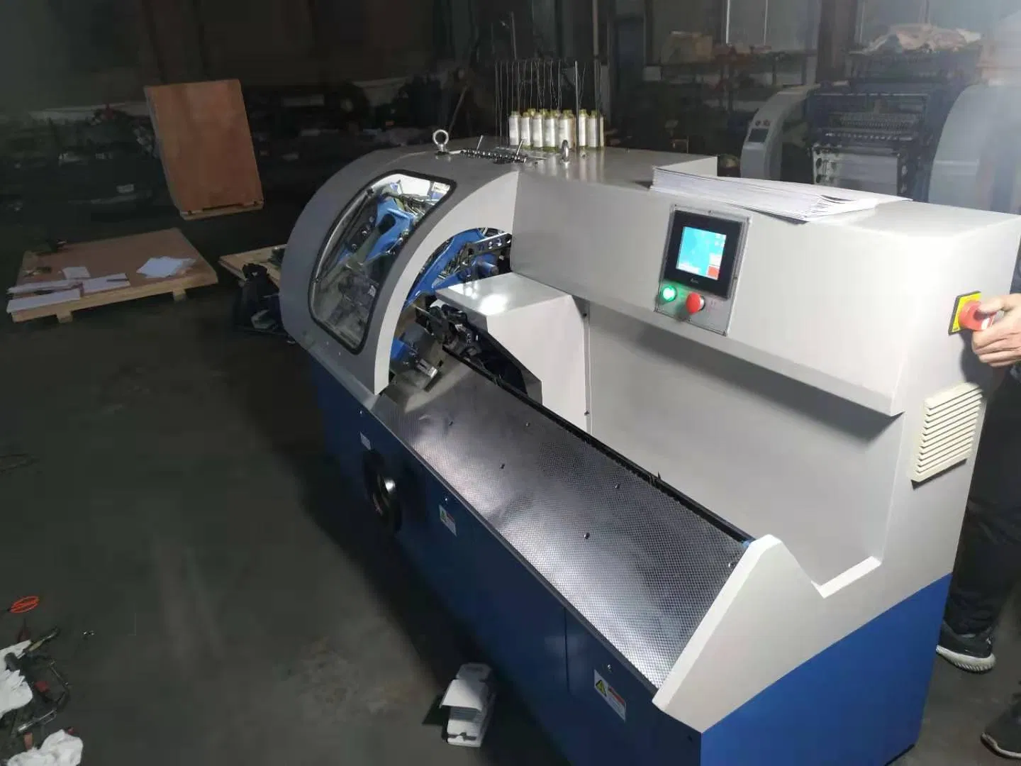 High Quality Program-Control Semi-Automatic Paper Book Sewing Machine Zm-Sx460e