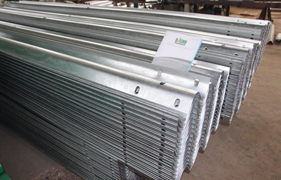 Zinc Coated Galvanized Steel Highway Guardrail