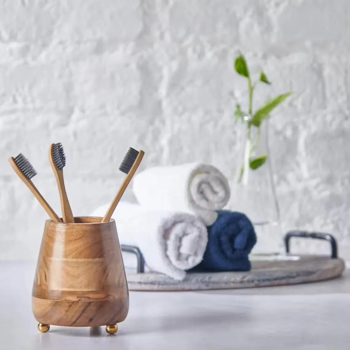 Round Acacia Wood Toothbrush and Toothpaste Holder Handmade Eco Bathroom Storage Rack Toothbrush Cup