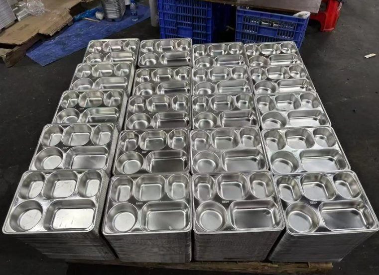 Safe Metal 304 Dinner Plate Stainless Steel Sheet, Reusable Dishwasher Stainless Steel Divided Plate with Lid