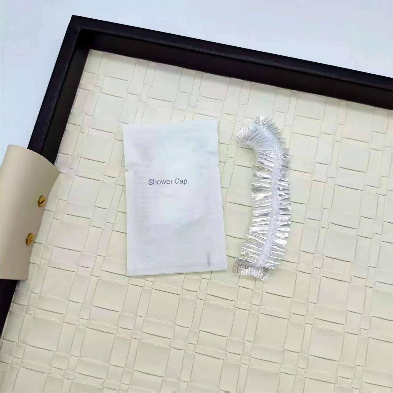 Custom Hotel Shaving Razor with Shaving Cream