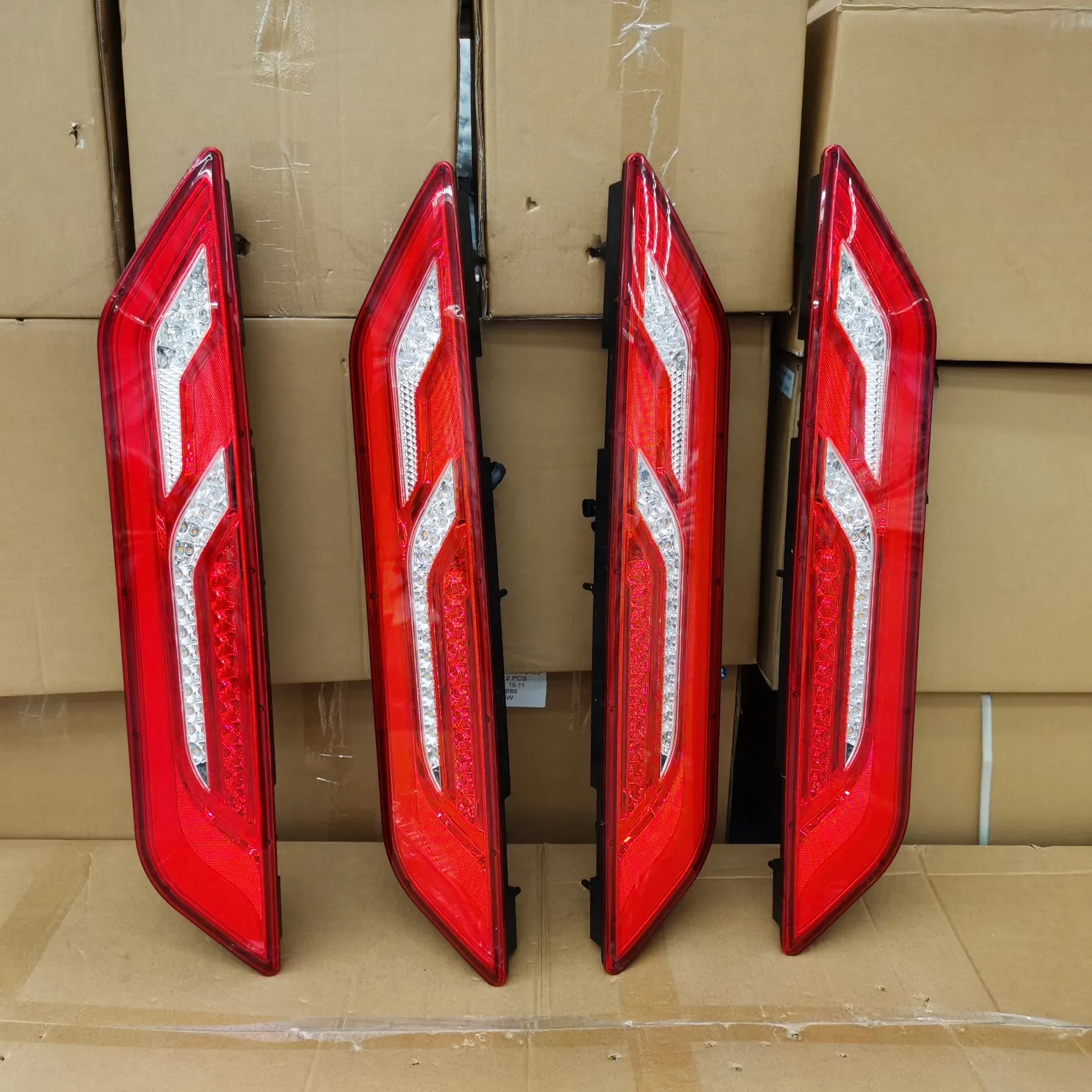 Задний светодиодный фонарь для автобусов Irizar и Marcopolo