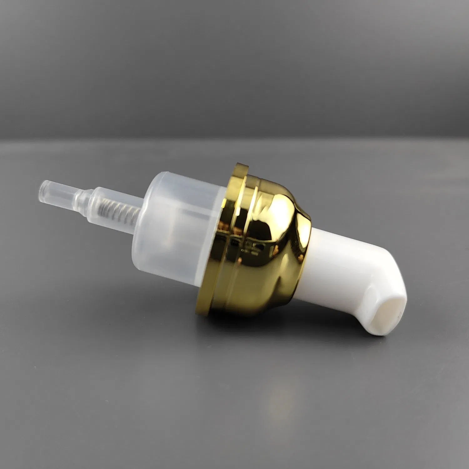 Hot Selling Factory Price White Gold Electro Plating Facial Wash Foam for Bottle