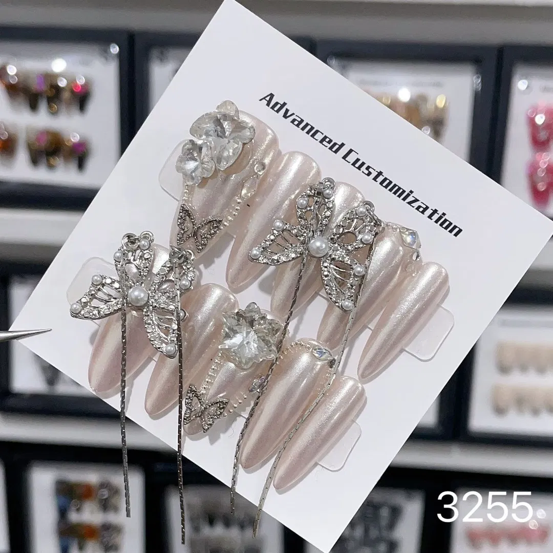 Hot Sale Luxury Private Brand French Style Press on Nail Fashion Artificial Nails False Nails Press Nails Art Wholesale High Quality Acrylic False Nails Gel