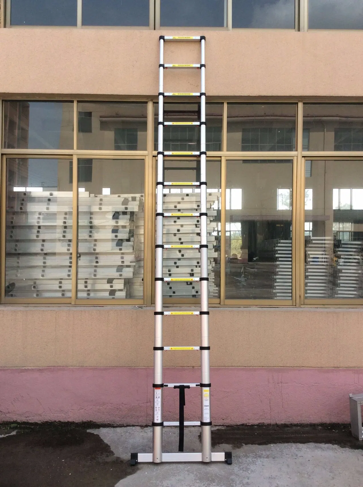 Aluminium Portable Telescopic Ladder with En131 Certificate