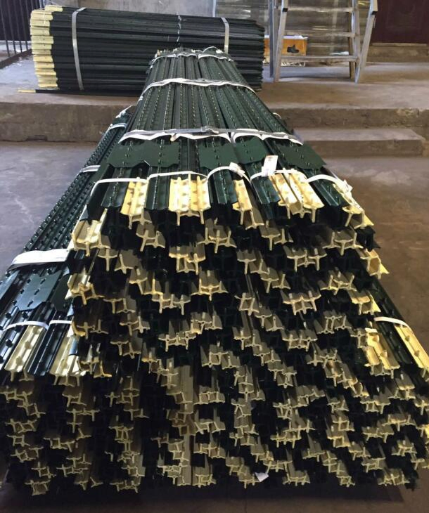 Wholesale Silver or Green 6FT 8FT Metal T Post for Wire Fencing