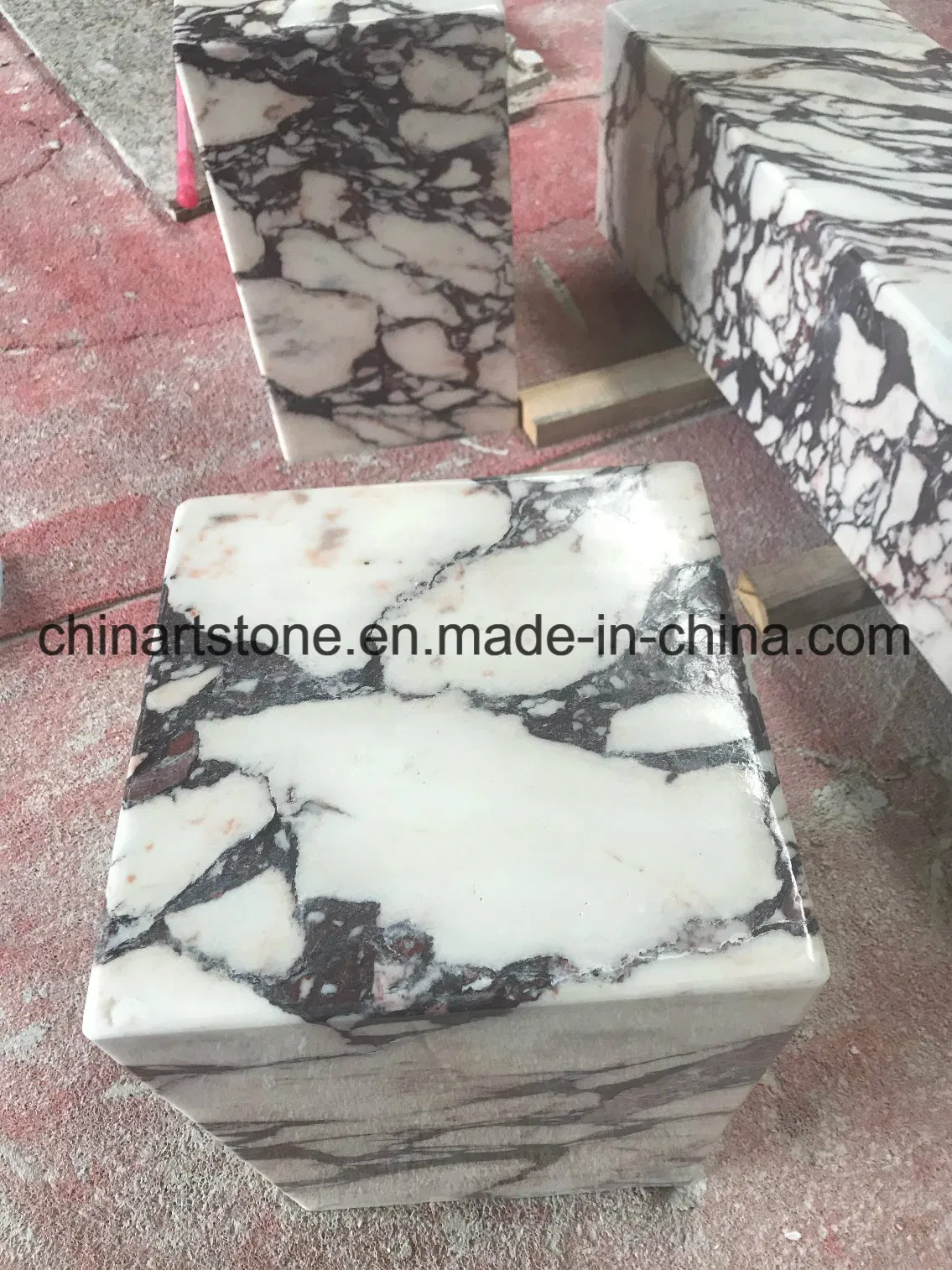 Italy Calacatta White/ Purple Marble Square Column