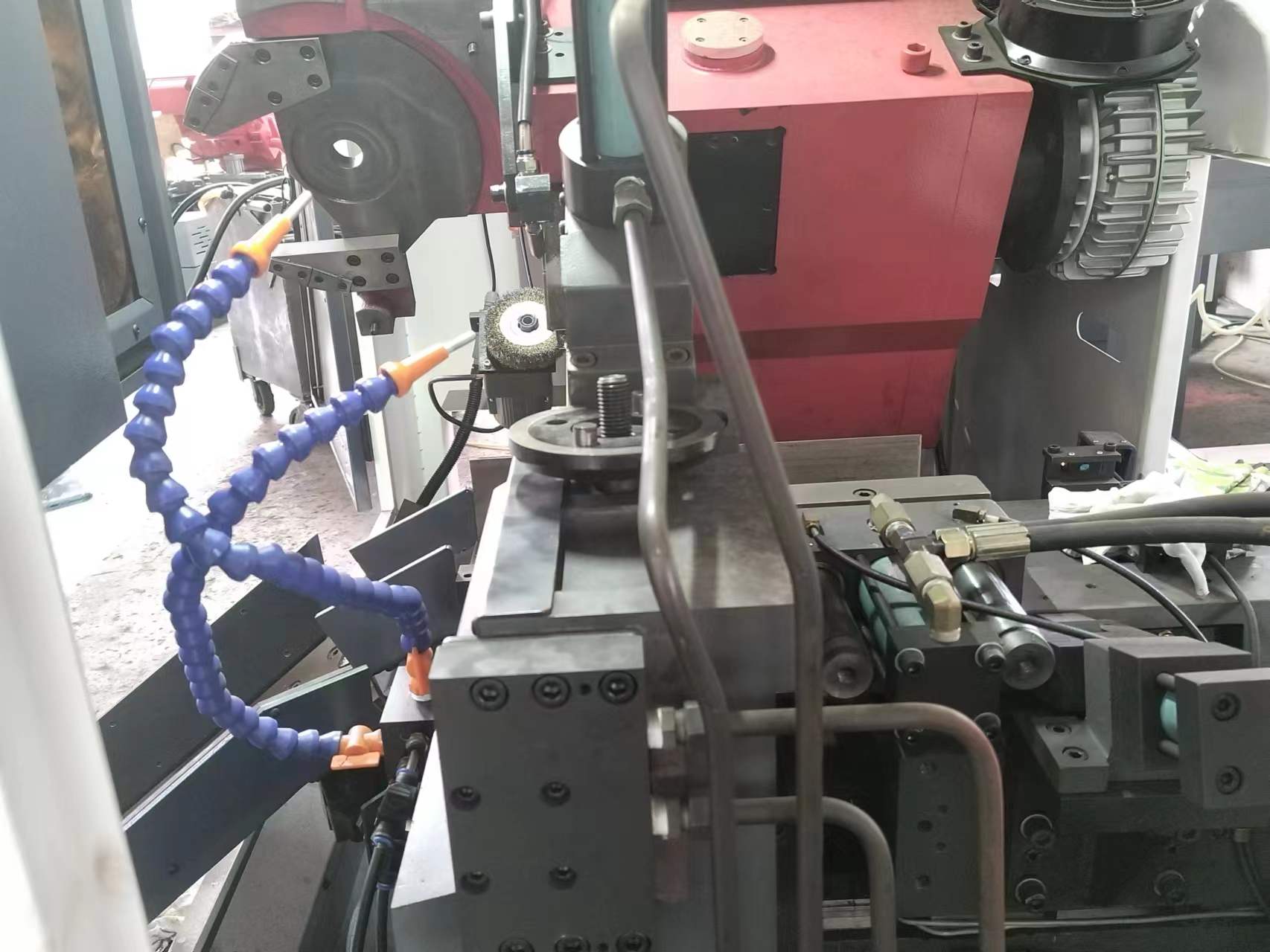 Станок для резки труб