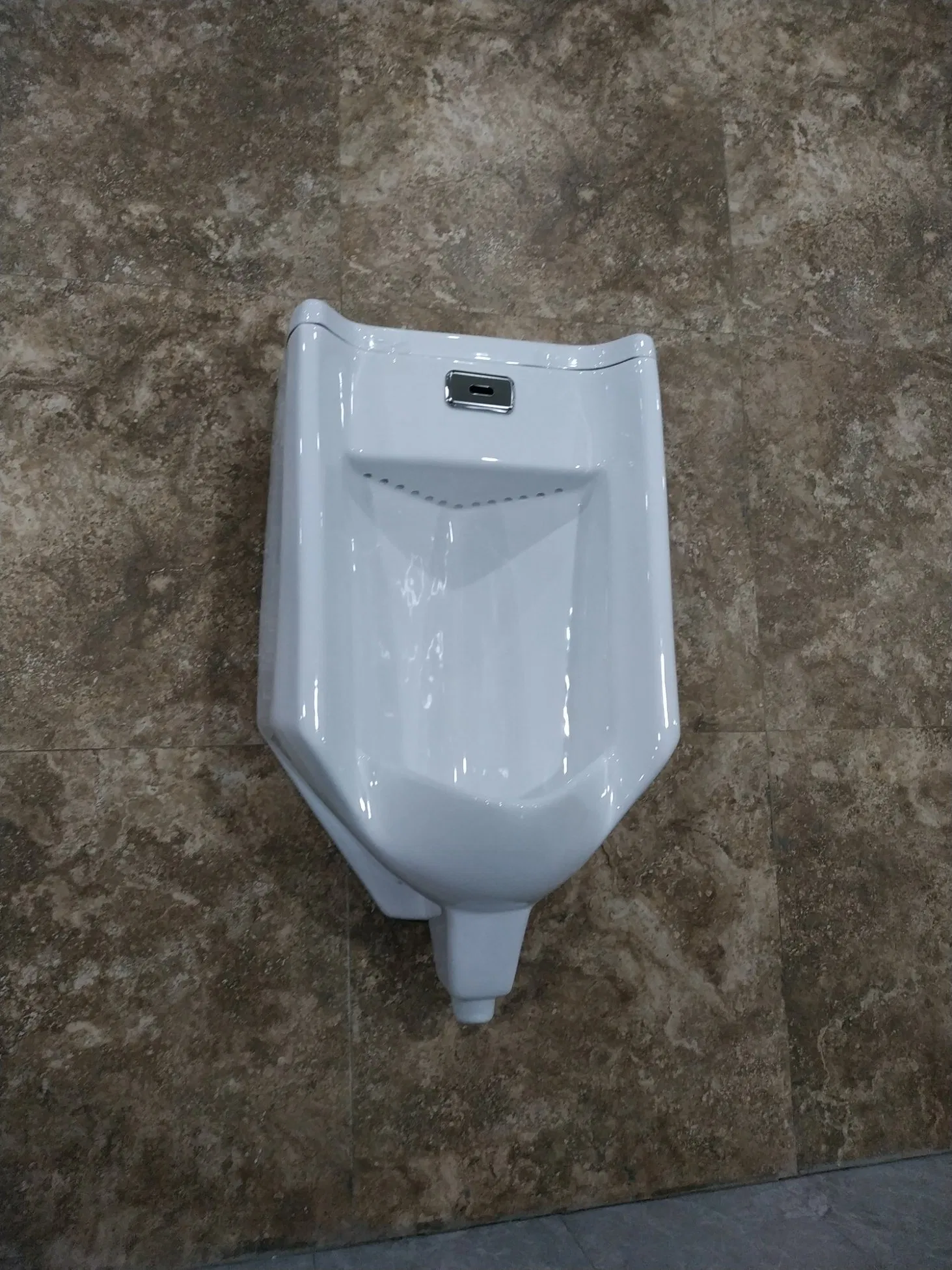 Men Toilet Wall Hung Urinal Ceramic Sanitary Ware Bathroom Water Saving Men Urinal