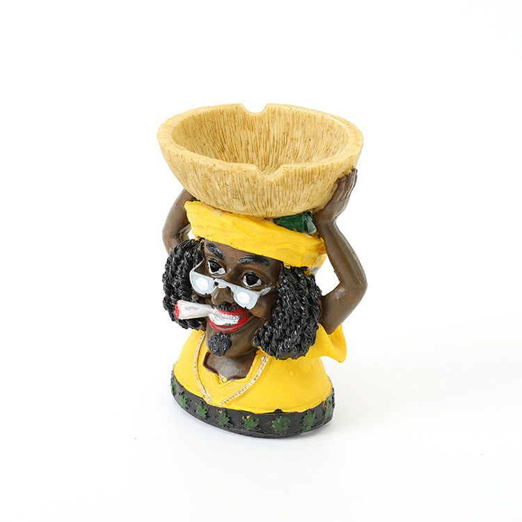 2021 Wholesale OEM Hot Sell Cartoon Characters Bob Marley Resin Ashtray