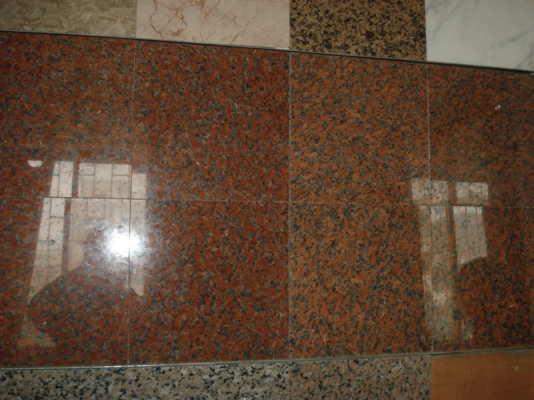 Pretty Granite/Marble Polished Floor Tile for Home Decor Gloss Tiles