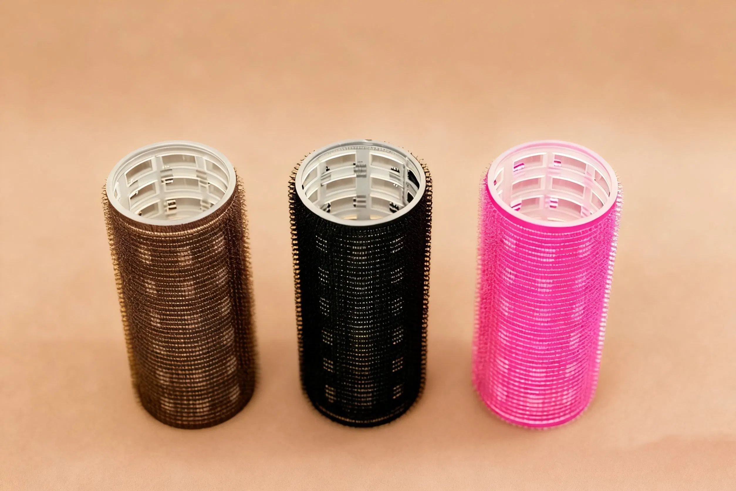 Набор разноцветных пластиковых бигуди для укладки