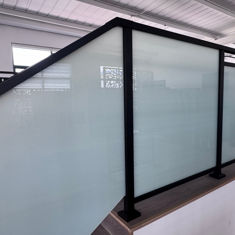 China Manufacturer Laminated Safety Glass Railing for Hotel