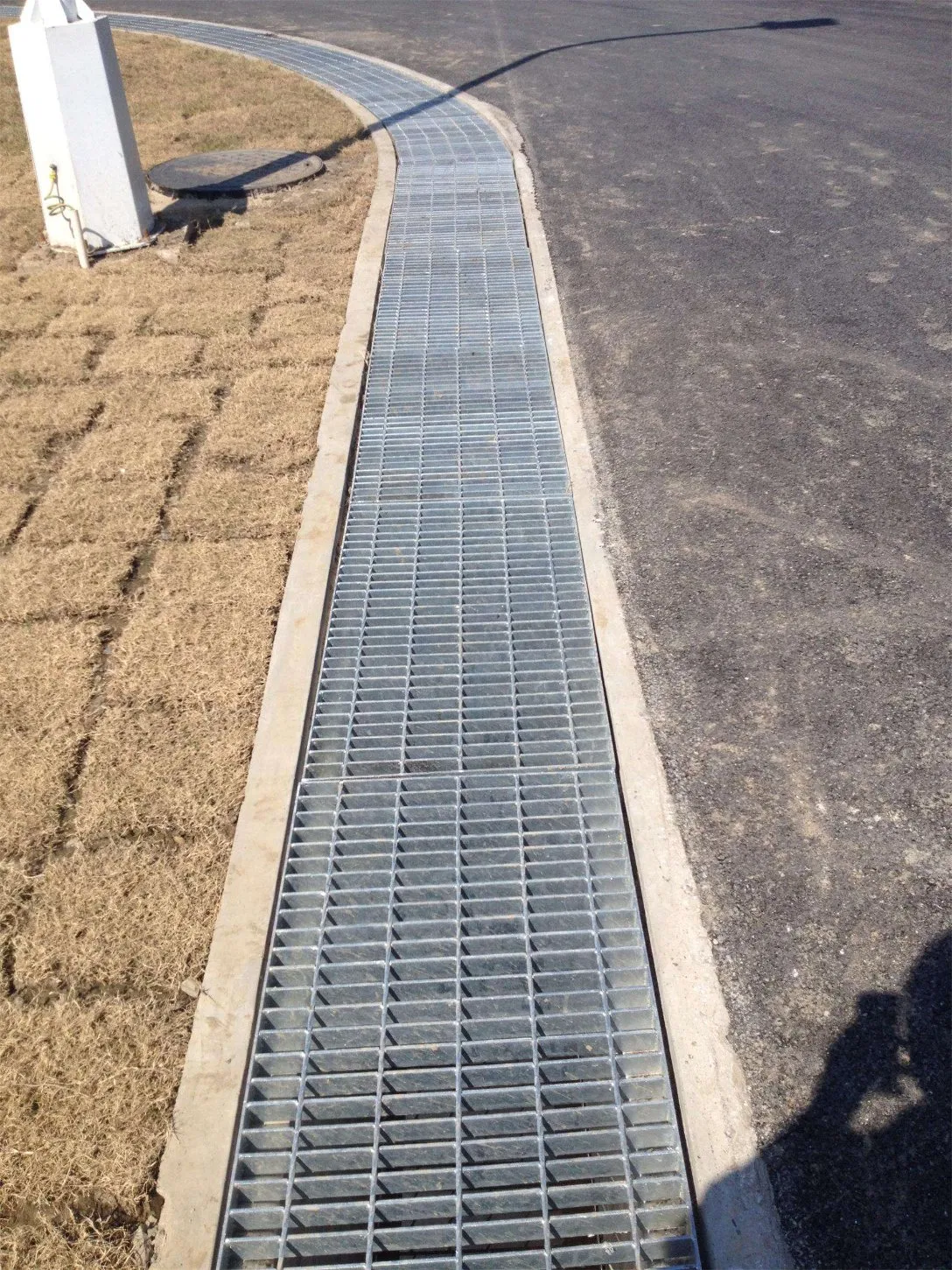 Hot DIP Galvanized Openable Metal Grating Drain Cover