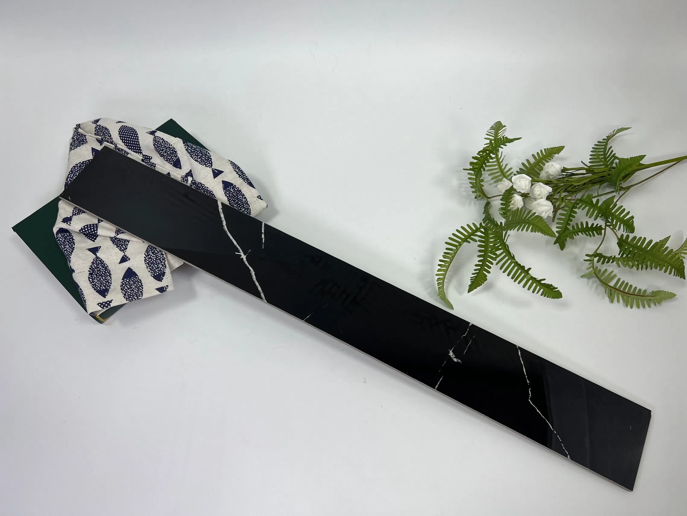 Elegant Polished Glazed Porcelain Skirting Border Tiles for Modern Interiors