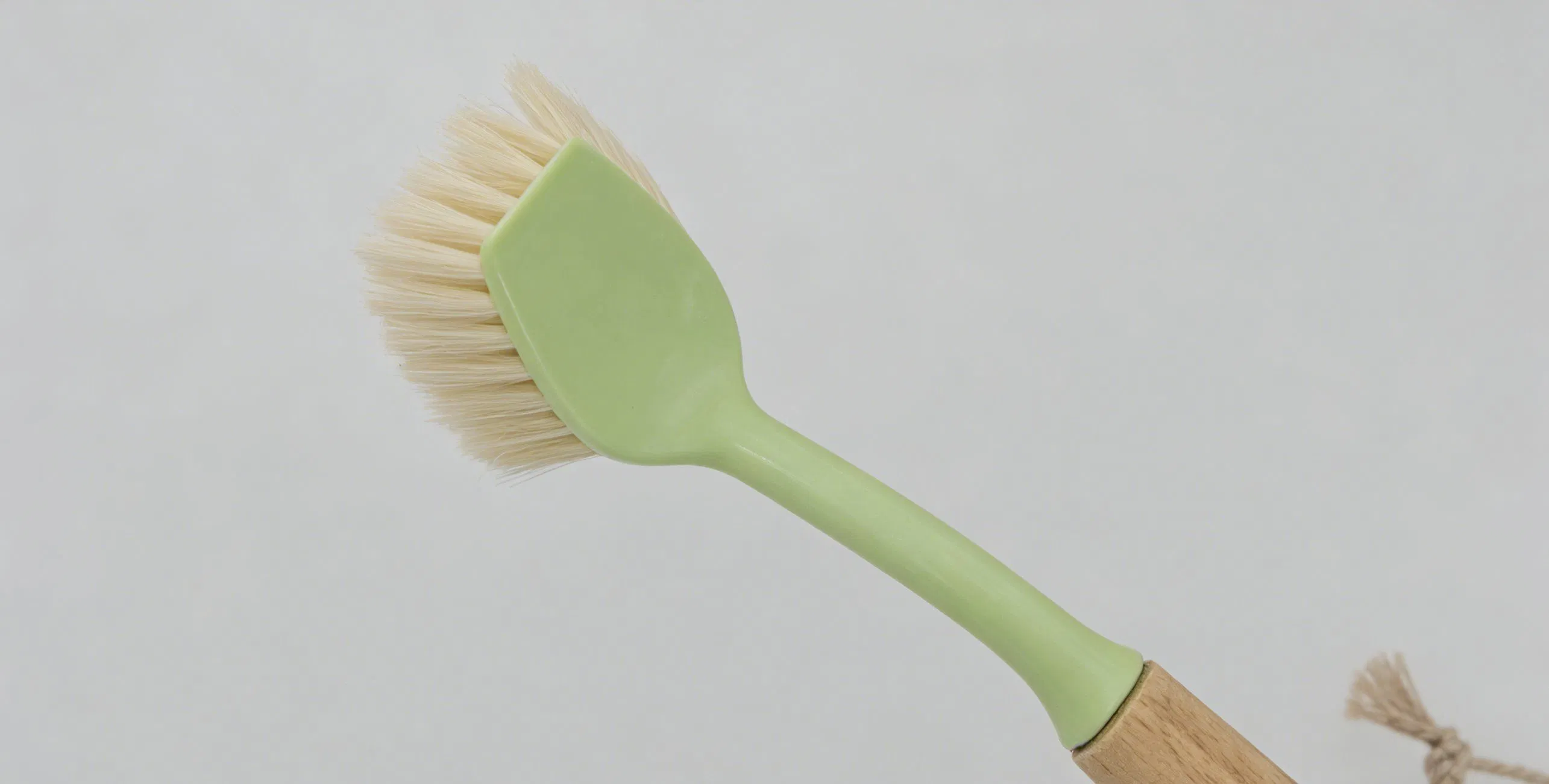 Durable Non-Scratch Dish Brush with Ergonomic Handle Design