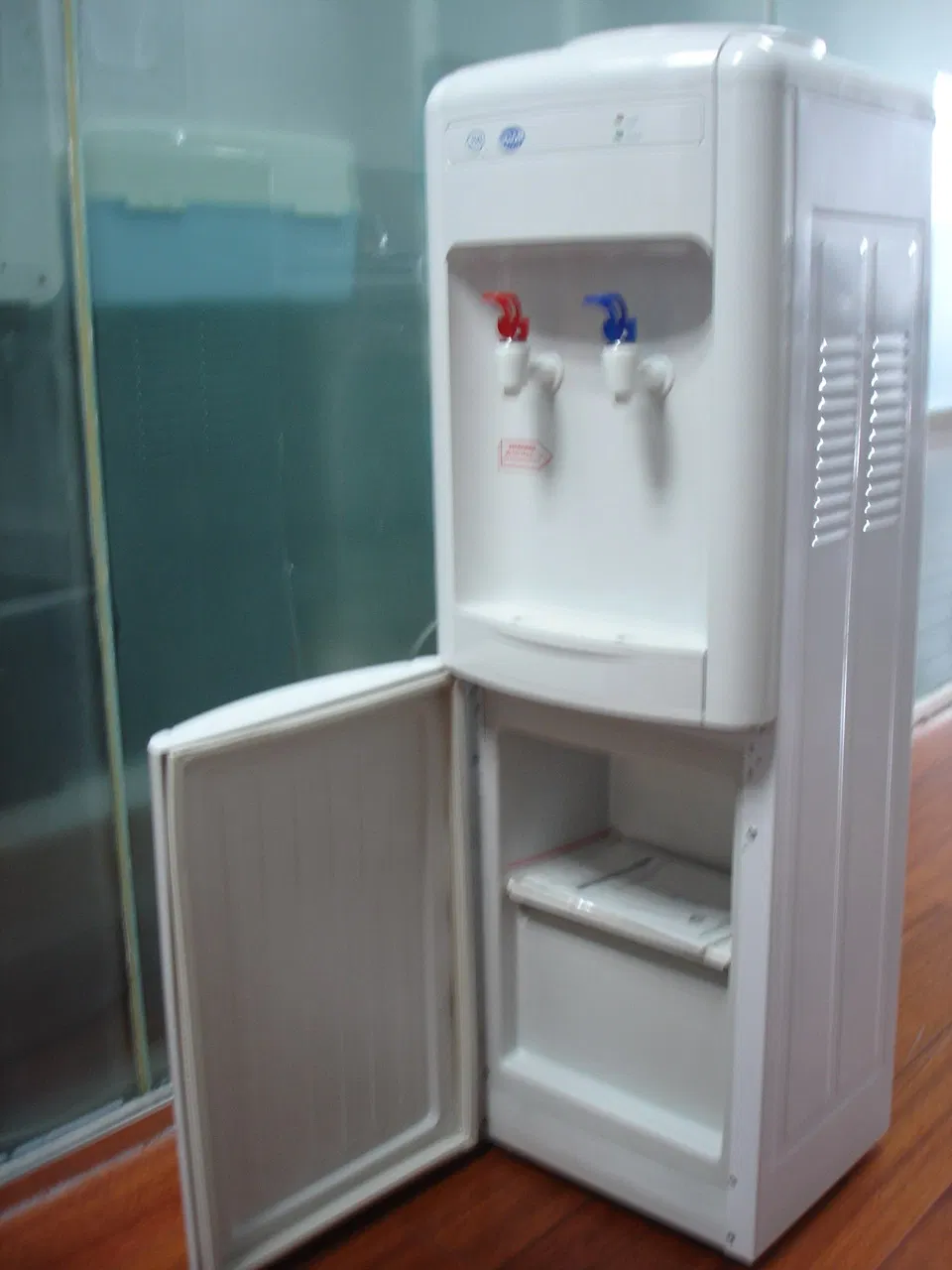 Vertical White Water Dispenser with Hot and Cold Water (VA)