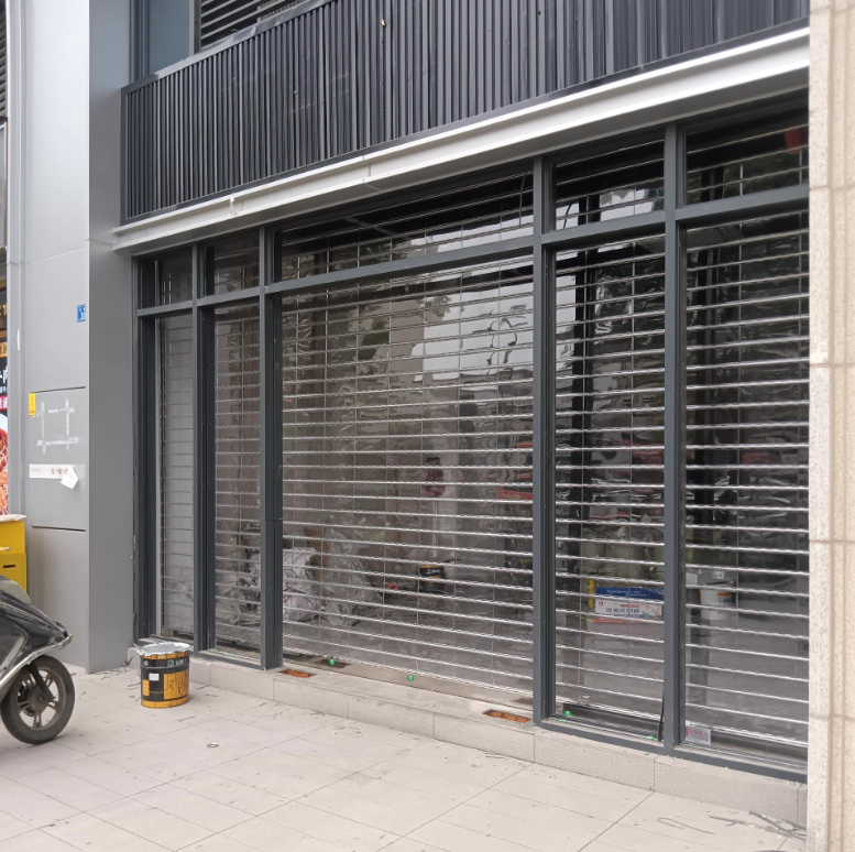 PVC Perspective Rolling Shutter Door, Automatic or Manual Options