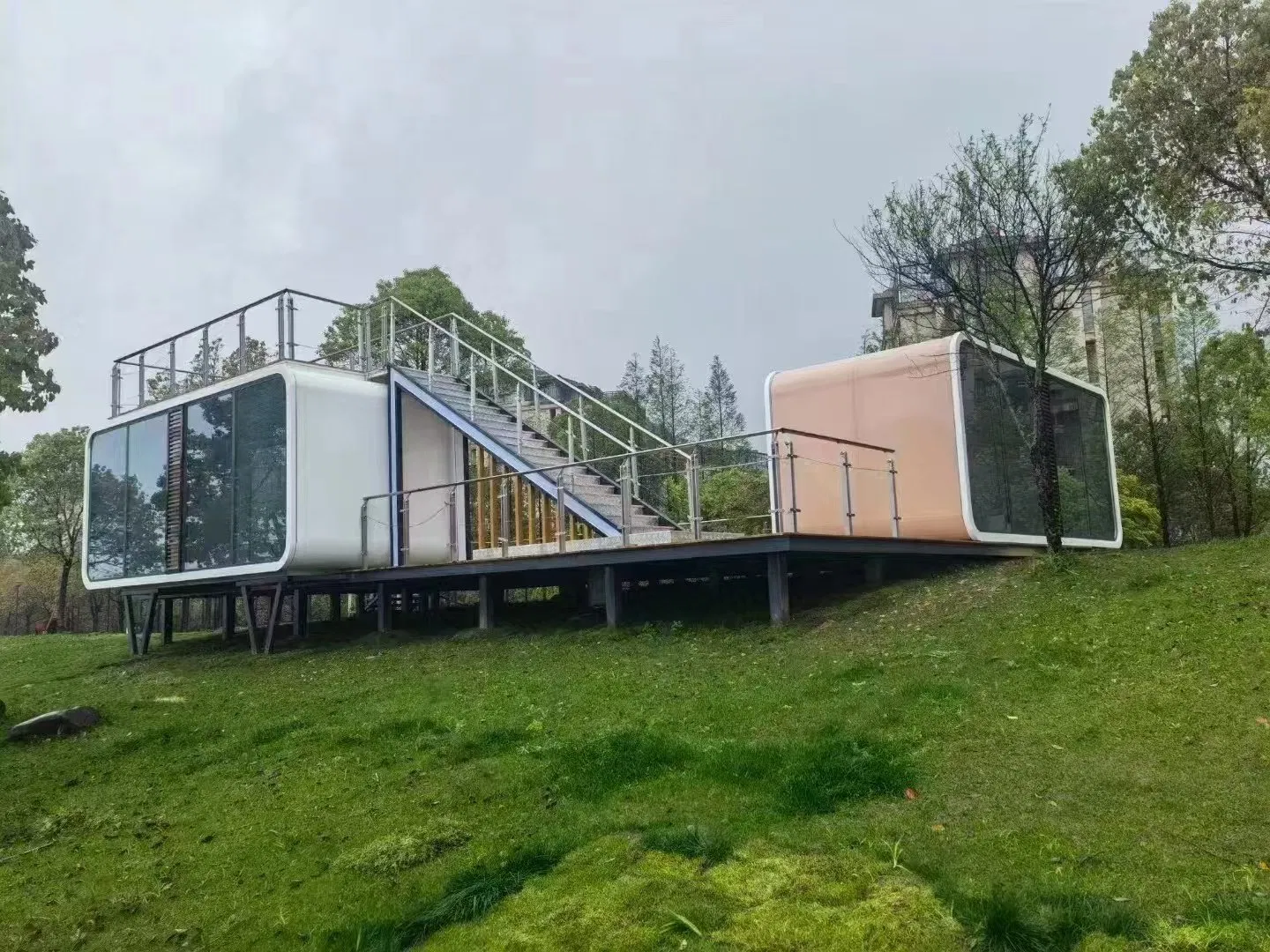 High Quality Hot Sale Mobile Office Hotel Outdoor Modern Multifunctional Apple Cabin