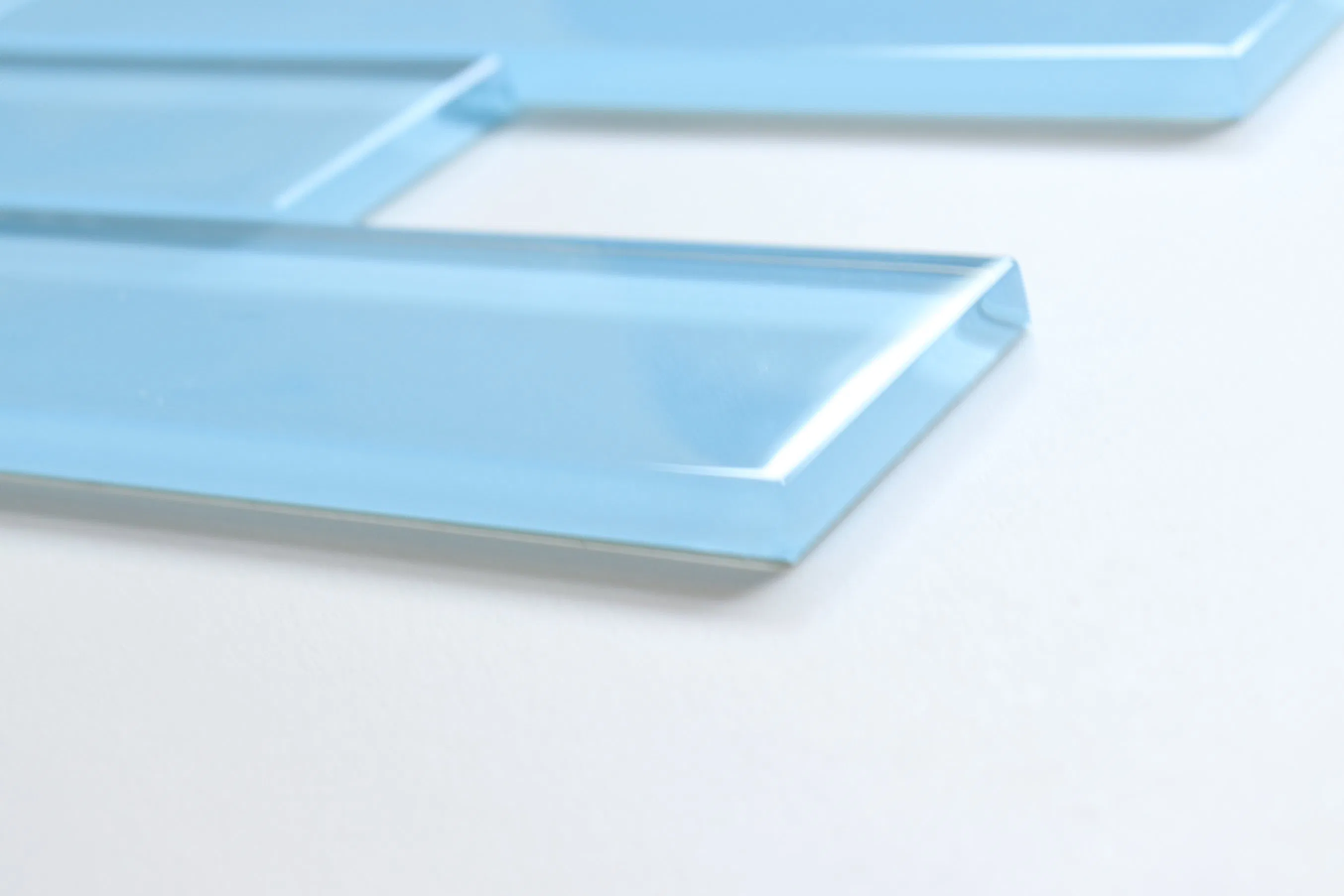 Голубая стеклянная мозаика для стен