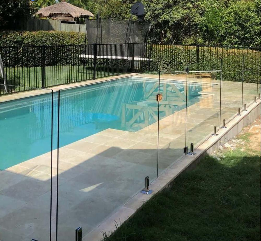 Custom Glass Railing and Fencing